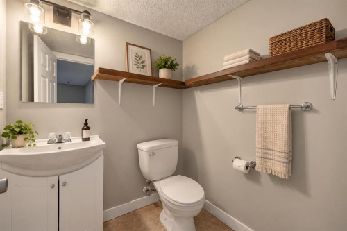 141 Shannon Square Sw, Calgary, AB 