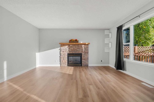141 Shannon Square Sw, Calgary, AB 