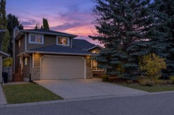 26 Evergreen Terrace SW Calgary, AB T2Y 2V8