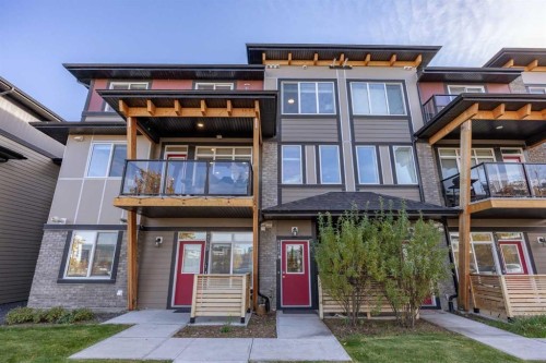 4381 Seton Drive Se, Calgary, AB 