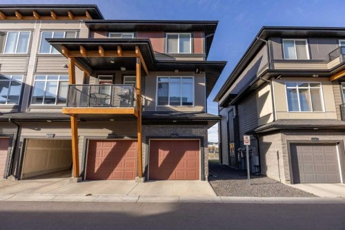 4381 Seton Drive Se, Calgary, AB 