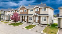 4507-111 Tarawood Lane NE Calgary, AB T3J 0H1