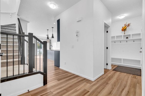 91 Walcrest Way Se, Calgary, AB 