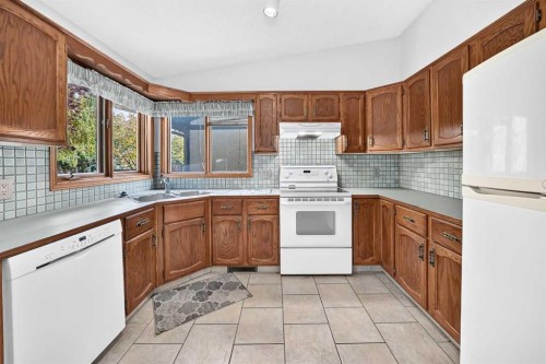 64 Edforth Crescent Nw, Calgary, AB 