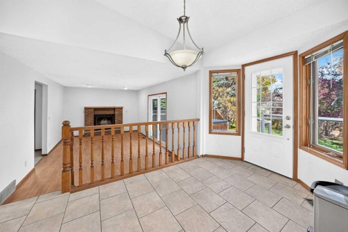 64 Edforth Crescent Nw, Calgary, AB 