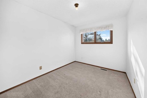 64 Edforth Crescent Nw, Calgary, AB 