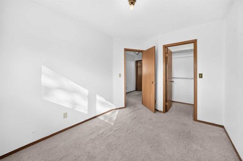 64 Edforth Crescent Nw, Calgary, AB 