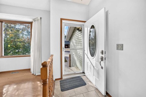 64 Edforth Crescent Nw, Calgary, AB 