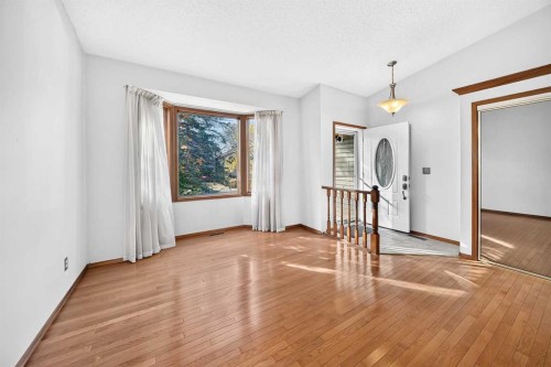 64 Edforth Crescent Nw, Calgary, AB 