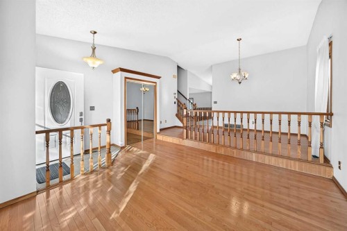 64 Edforth Crescent Nw, Calgary, AB 