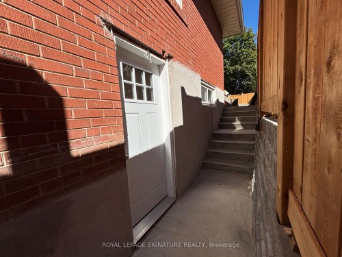 Lower-145 Sloane Avenue , Toronto, ON M4A 2B8 2