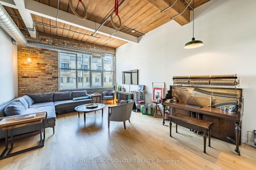 316-955 Queen Street W, Toronto, ON 