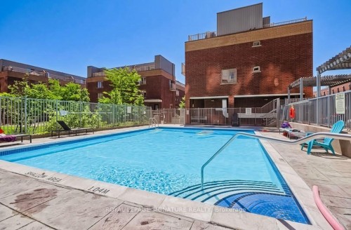 225-11 Ruttan Street, Toronto, ON 