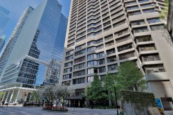 PH10-55 Harbour Square  Toronto, ON M5J 2L1