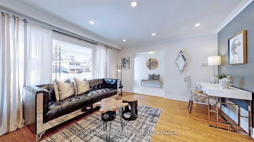 Upper-17 Baroness Crescent , Toronto, ON M2J 3K4 5