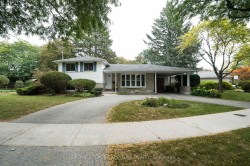 11 Bellbury Crescent  Toronto, ON M2J 2J6