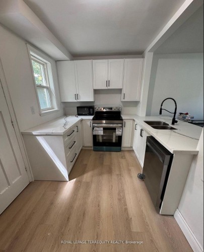 191 Finch Avenue W, Toronto, ON M2R 1M2 2