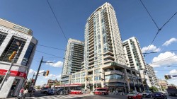 402-500 St Clair Avenue W Toronto, ON M6C 1A8