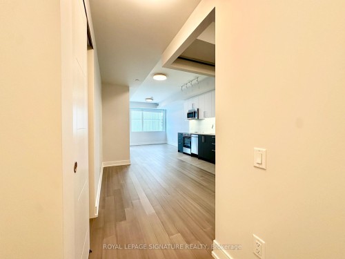 604-664 Spadina Avenue , Toronto, ON M5S 0G4 4