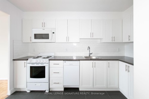 511-6200 Bathurst Street , Toronto, ON M2R 2A3 2
