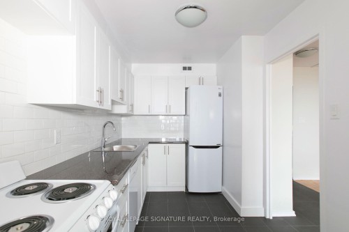 511-6200 Bathurst Street , Toronto, ON M2R 2A3 5