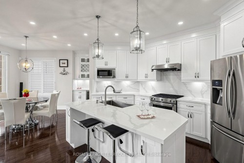 2549 Snow Knight Drive, Oshawa, ON 