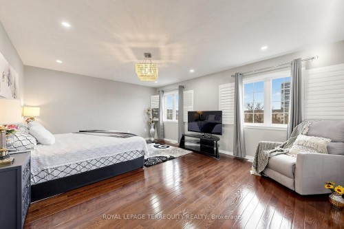 2549 Snow Knight Drive, Oshawa, ON 