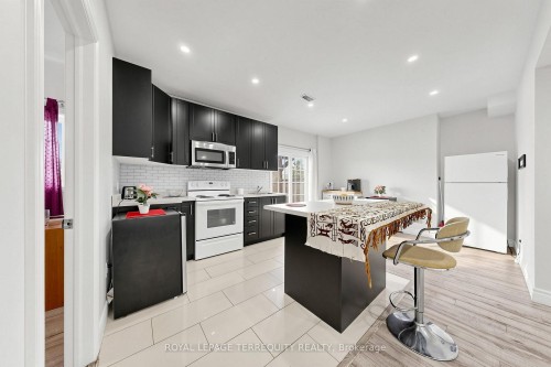 2549 Snow Knight Drive, Oshawa, ON 