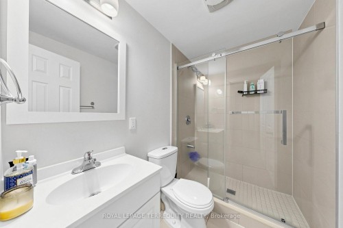 2549 Snow Knight Drive, Oshawa, ON 