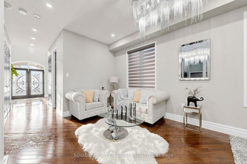 2549 Snow Knight Drive, Oshawa, ON 