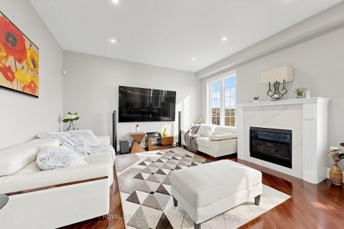 2549 Snow Knight Drive, Oshawa, ON 