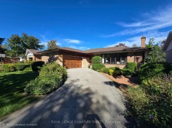11 Regency Square Toronto, ON M1E 1N4