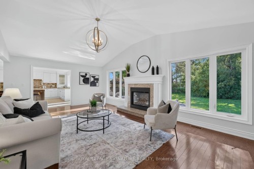 5 Bonacres Avenue, Toronto, ON 