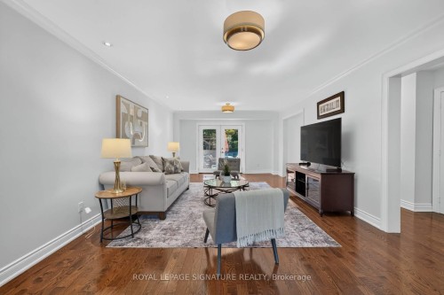5 Bonacres Avenue, Toronto, ON 