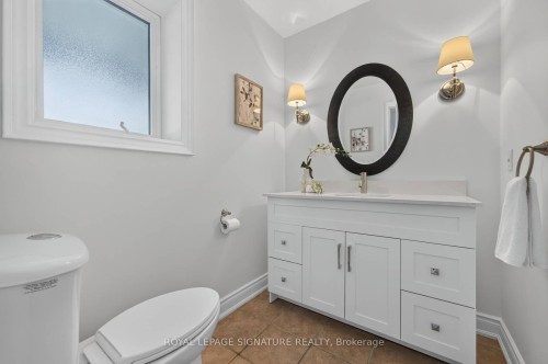 5 Bonacres Avenue, Toronto, ON 