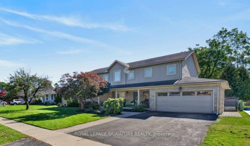 5 Bonacres Avenue, Toronto, ON 