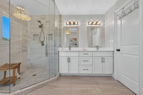 5 Bonacres Avenue, Toronto, ON 