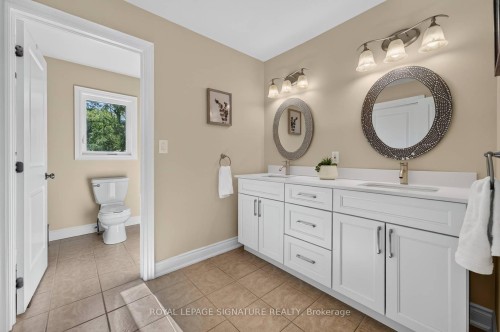 5 Bonacres Avenue, Toronto, ON 