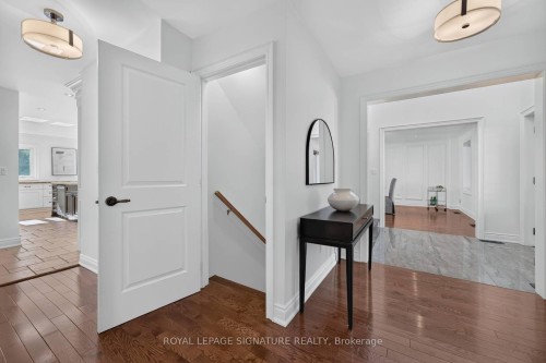 5 Bonacres Avenue, Toronto, ON 