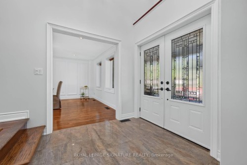 5 Bonacres Avenue, Toronto, ON 