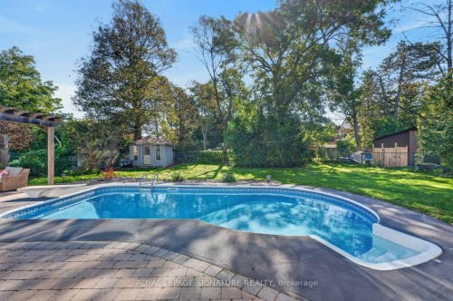 5 Bonacres Avenue, Toronto, ON 
