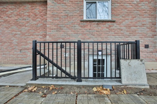 Bsmt-816 Linden Court , Whitby, ON L1N 6S8 3