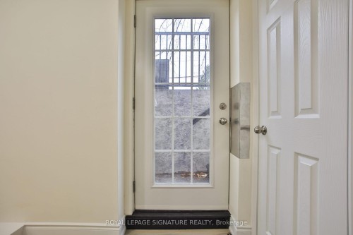 Bsmt-816 Linden Court , Whitby, ON L1N 6S8 4