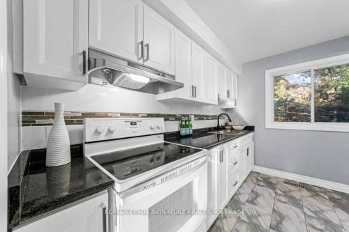 Upper-11 Mid Pines Road , Toronto, ON M1G 2L5 4