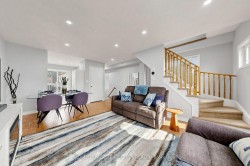 62-1865 Kingston Road Pickering, ON L1V 7B5