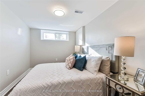 Lower-123 Bowman Avenue , Whitby, ON L1N 3T7 5