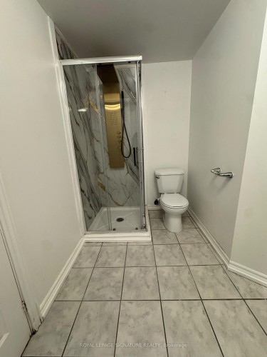 Lower-1107 Beaver Valley Crescent , Oshawa, ON L1J 8N4 3