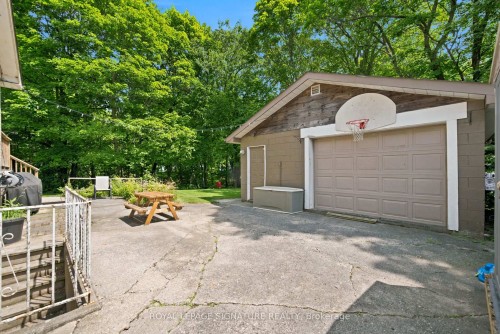 Lower-531 Rodd Avenue , Pickering, ON L1W 2B1 2