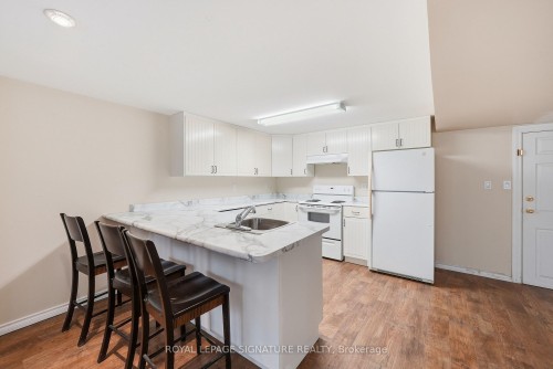 Lower-531 Rodd Avenue , Pickering, ON L1W 2B1 5