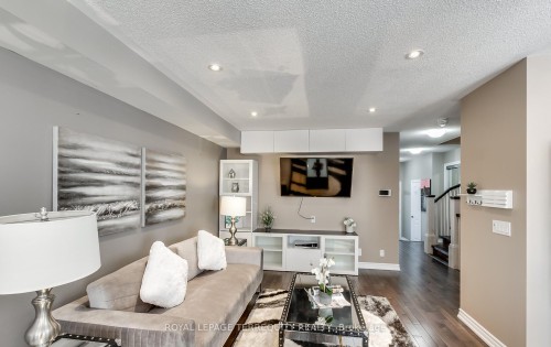 95 Nearco Gate , Oshawa, ON L1L 0J2 4